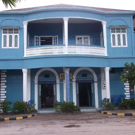 Breeze Guest House Maulmyine Ngoại thất bức ảnh