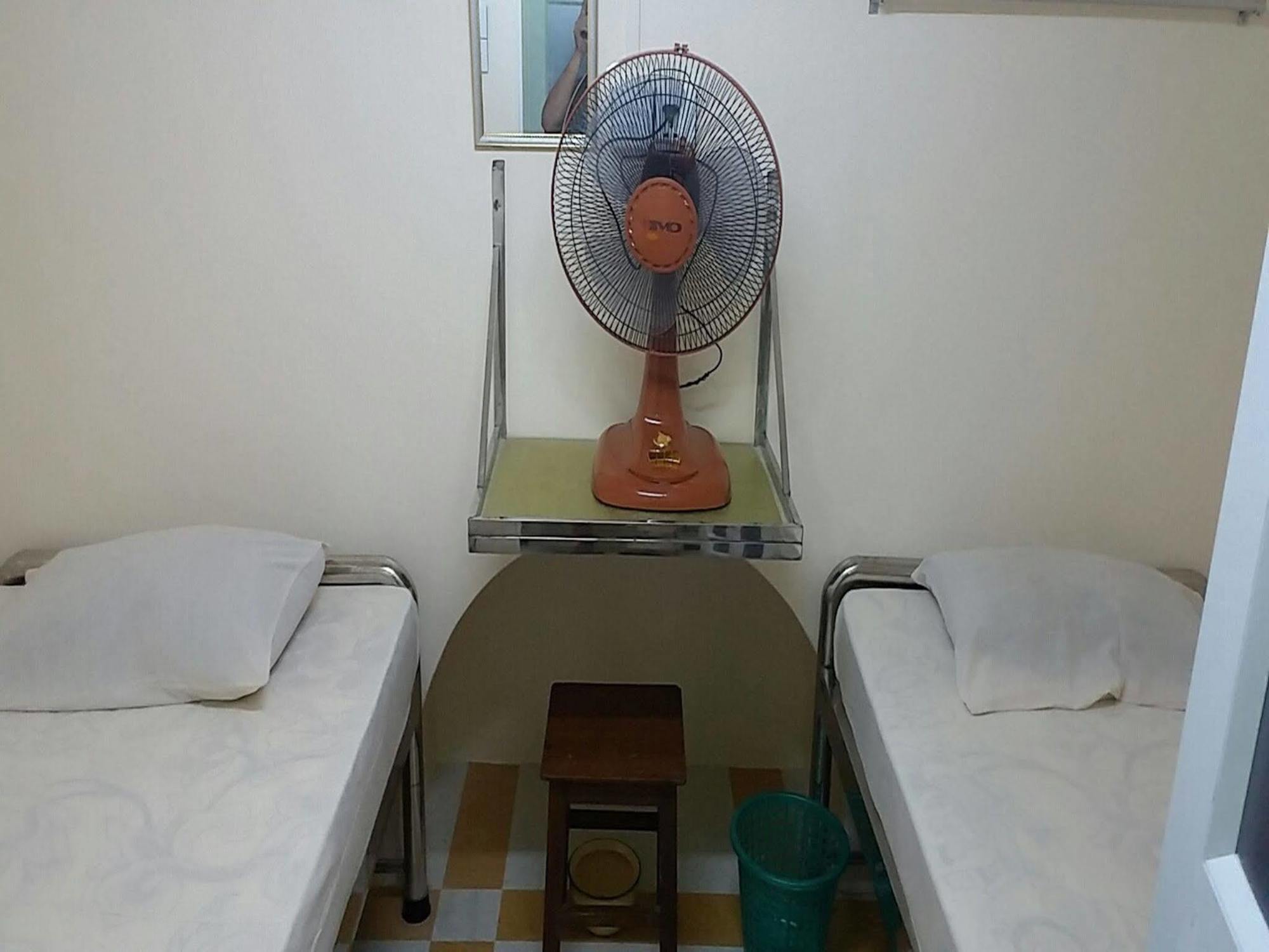 Breeze Guest House Maulmyine Ngoại thất bức ảnh
